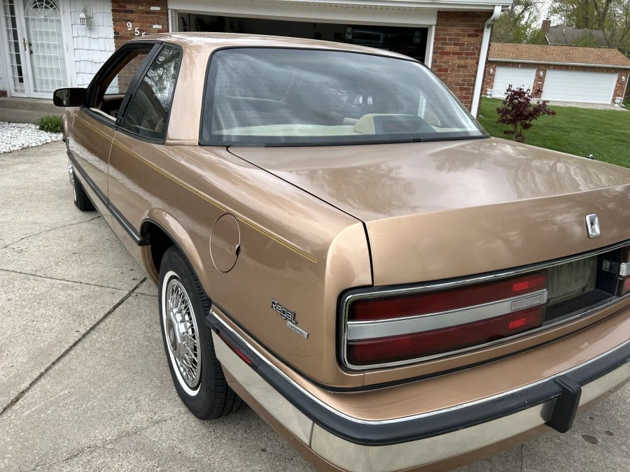 1988 Buick Regal - Image 7 of 15