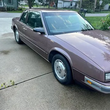 1988 Buick Riviera Silver Anniversary Edition