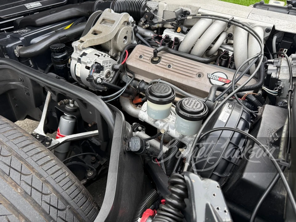 1988 Chevrolet Corvette C4 - Image 24 of 25