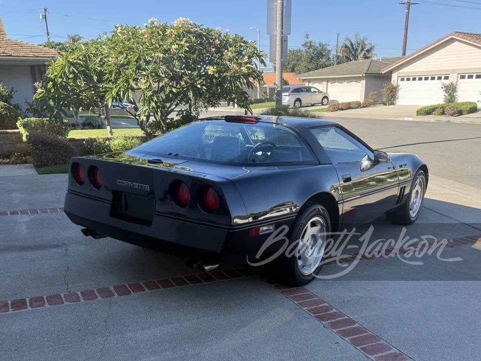 1988 Chevrolet Corvette C4 - Image 18 of 25