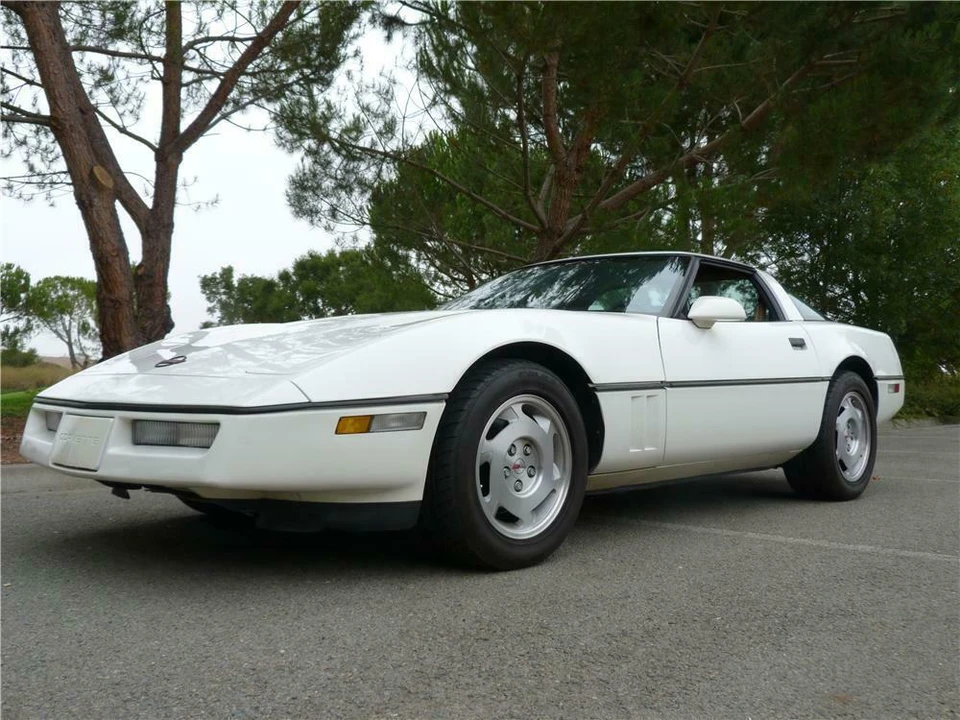 1988 Chevrolet Corvette C4 - Image 2 of 5