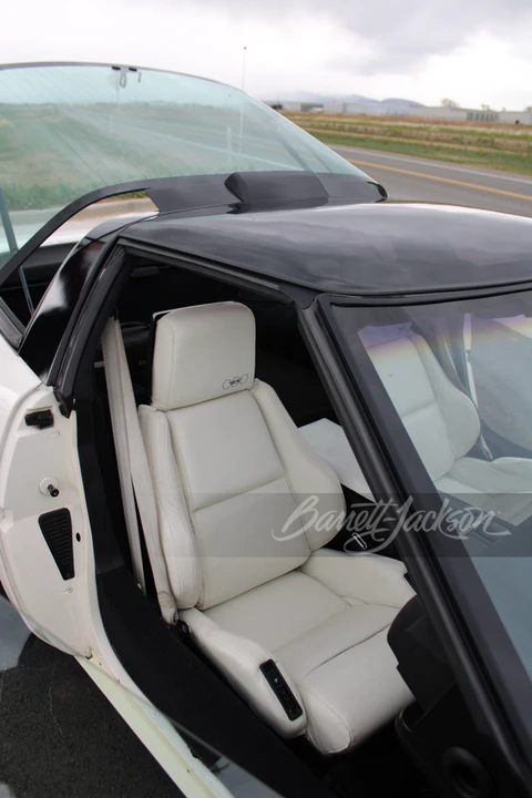 1988 Chevrolet Corvette C4 - Image 16 of 31