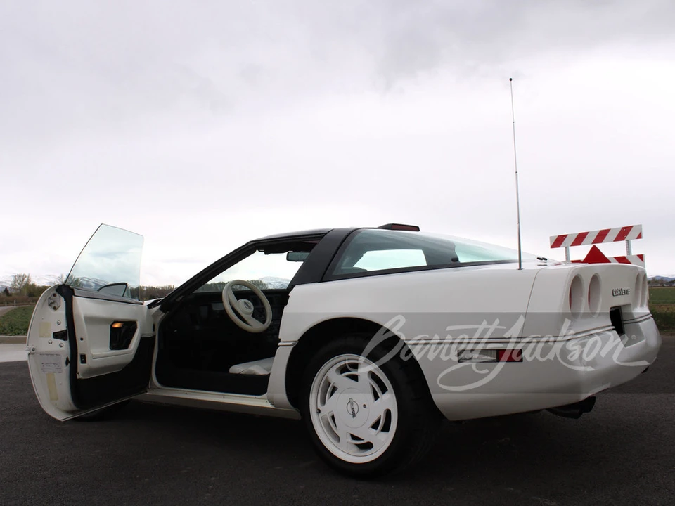 1988 Chevrolet Corvette C4 - Image 30 of 31