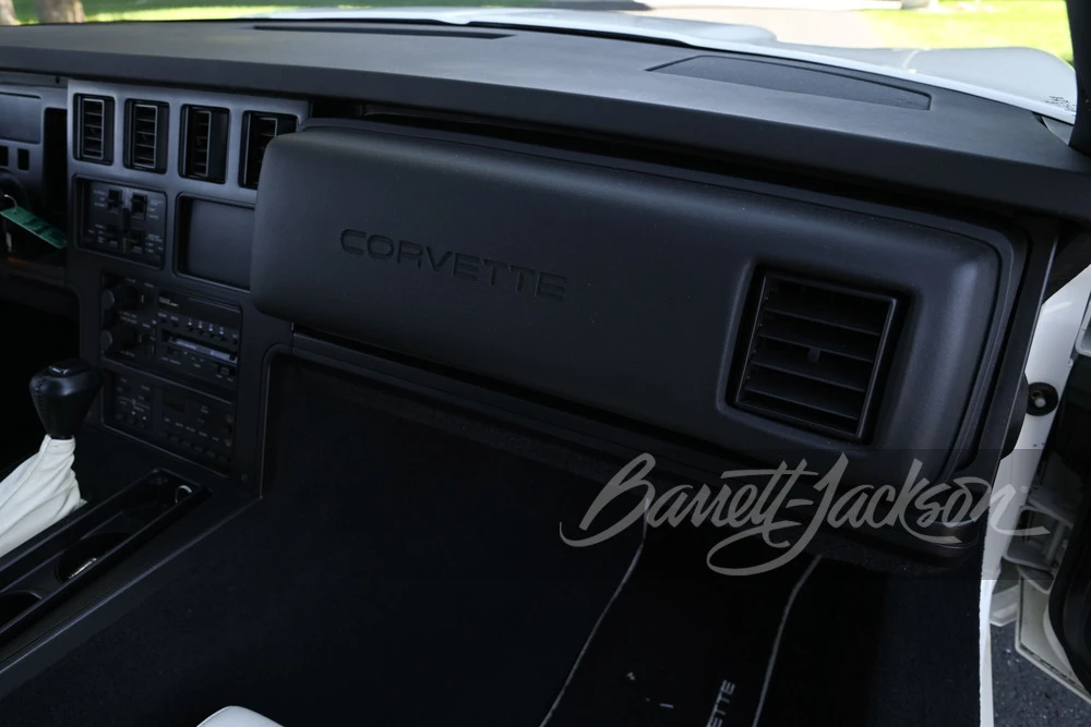 1988 Chevrolet Corvette C4 - Image 15 of 31