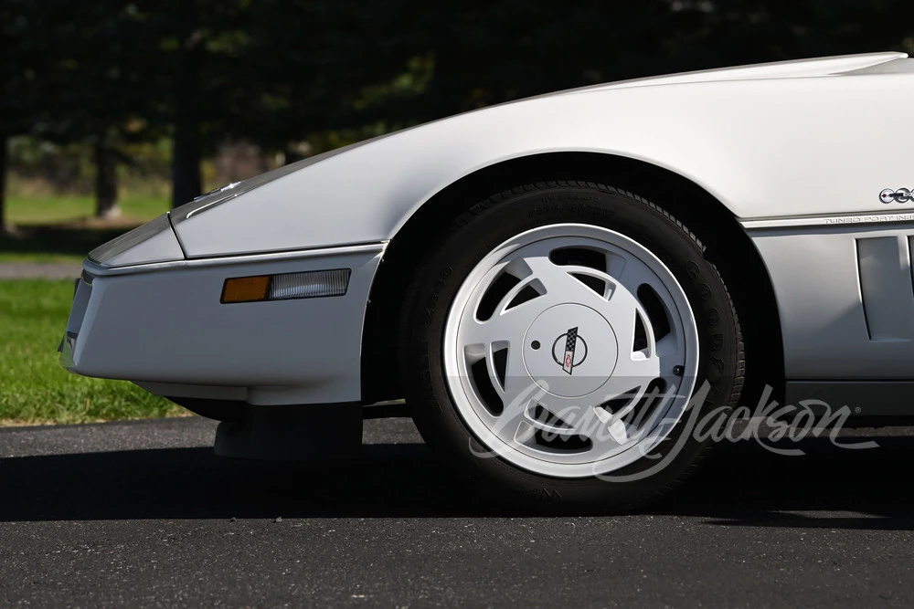1988 Chevrolet Corvette C4 - Image 28 of 31