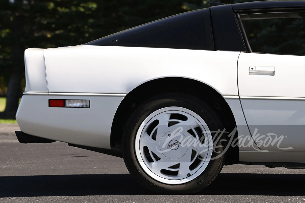 1988 Chevrolet Corvette C4 - Image 30 of 31