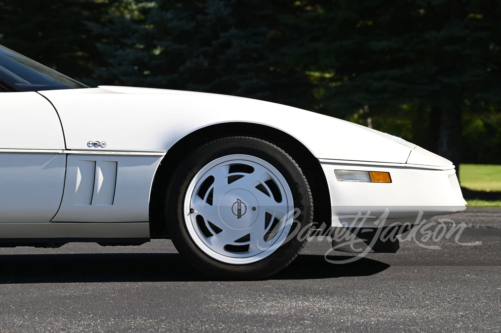 1988 Chevrolet Corvette C4 - Image 16 of 31