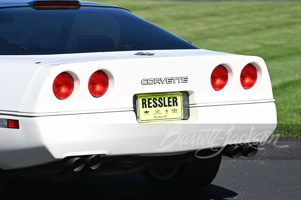 1988 Chevrolet Corvette C4 - Image 16 of 31