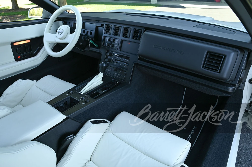 1988 Chevrolet Corvette C4 - Image 18 of 31