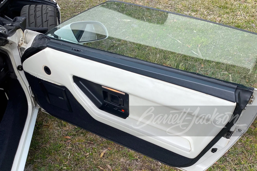 1988 Chevrolet Corvette C4 - Image 14 of 23