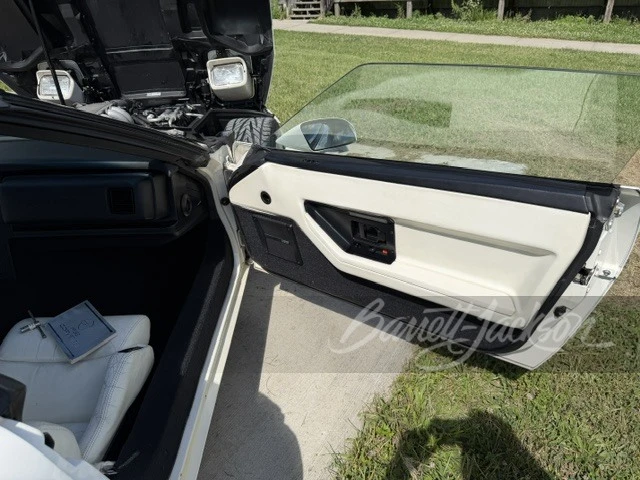 1988 Chevrolet Corvette C4 - Image 20 of 23