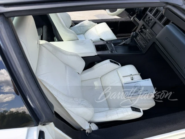 1988 Chevrolet Corvette C4 - Image 19 of 23