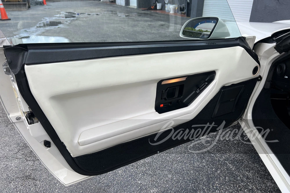 1988 Chevrolet Corvette C4 - Image 18 of 28