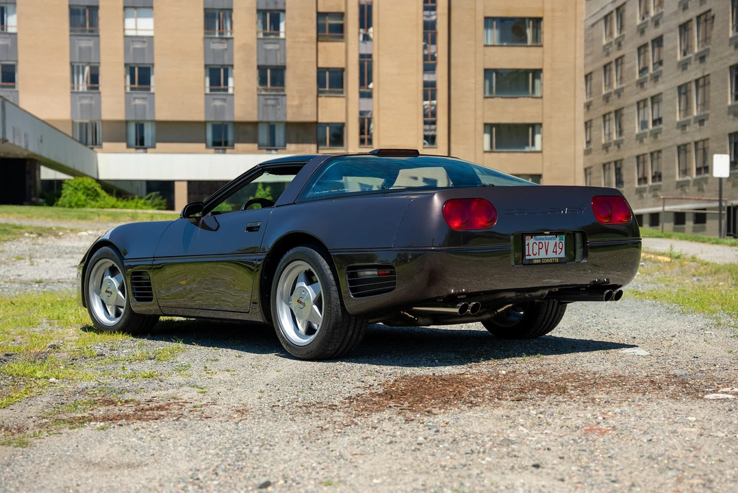 1988 Chevrolet Corvette C4 - Image 15 of 31