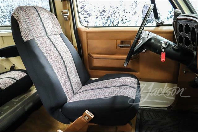 1988 Chevrolet K5 Blazer 2nd Gen - Image 4 of 12