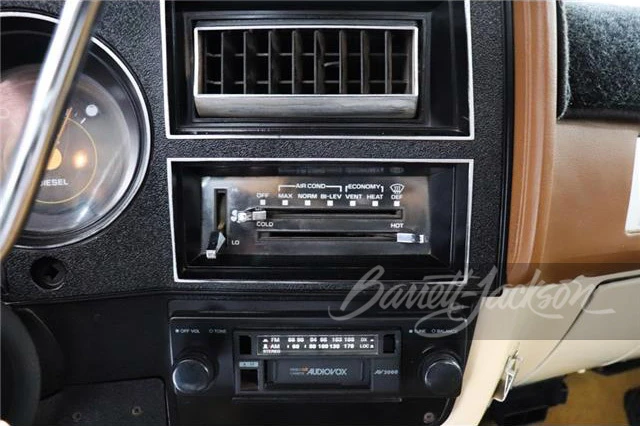 1988 Chevrolet K5 Blazer 2nd Gen - Image 9 of 12