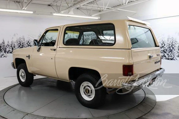 1988 Chevrolet K5 Blazer 2nd Gen - Image 2 of 12