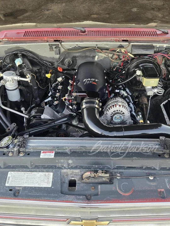 1988 Chevrolet Suburban 7th Gen - Image 3 of 31