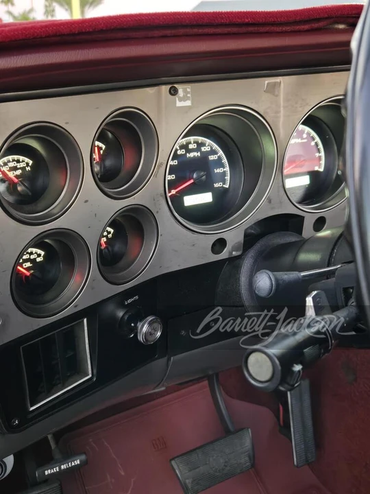 1988 Chevrolet Suburban 7th Gen - Image 6 of 31