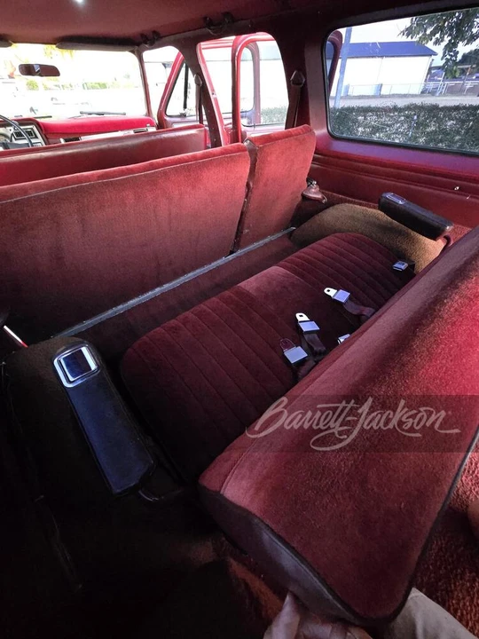 1988 Chevrolet Suburban 7th Gen - Image 16 of 31