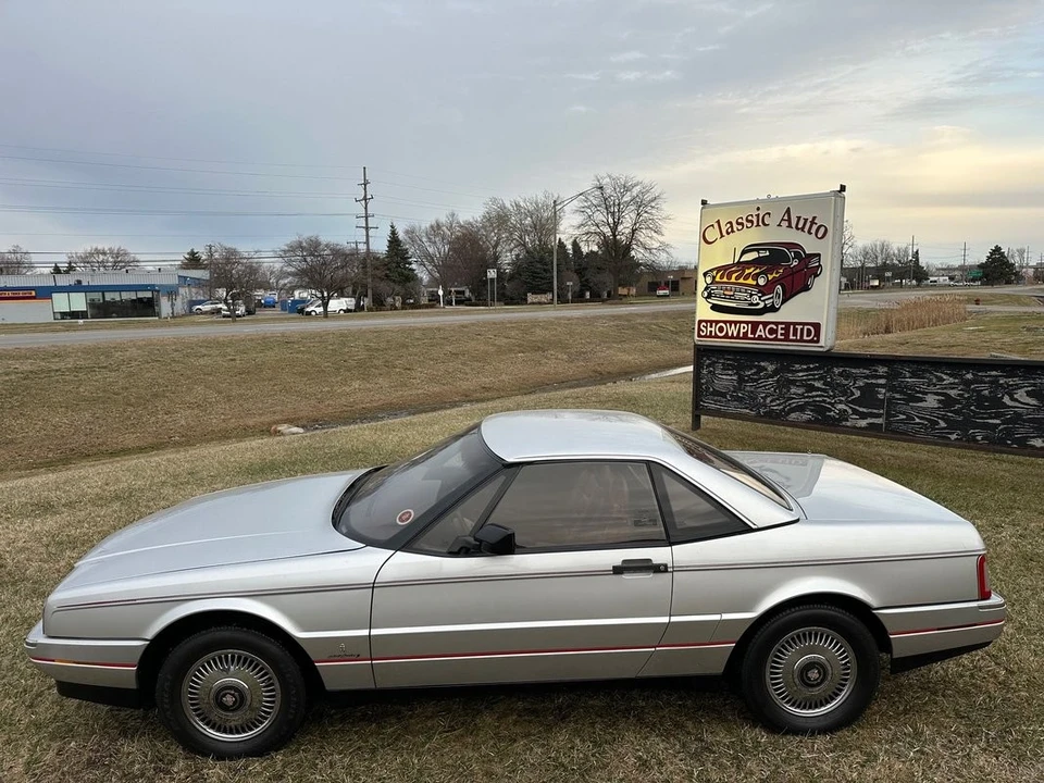 1988 Cadillac Allante - Image 4 of 31