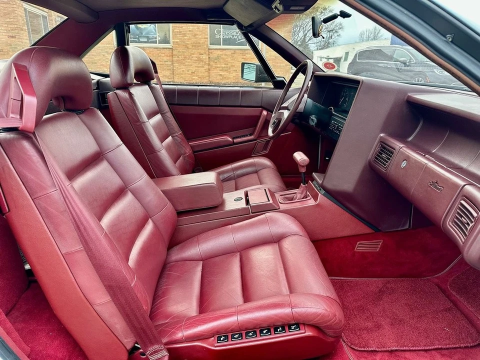 1988 Cadillac Allante - Image 23 of 31