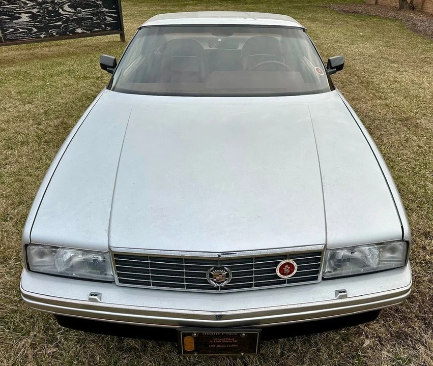 1988 Cadillac Allante - Image 15 of 31