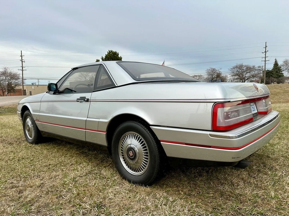 1988 Cadillac Allante - Image 5 of 21