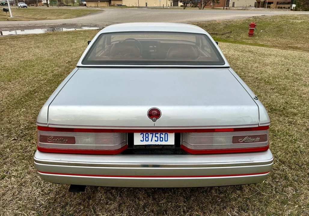 1988 Cadillac Allante - Image 7 of 21