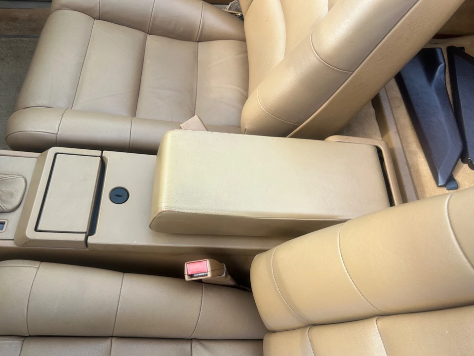 1988 Cadillac Allante - Image 14 of 21