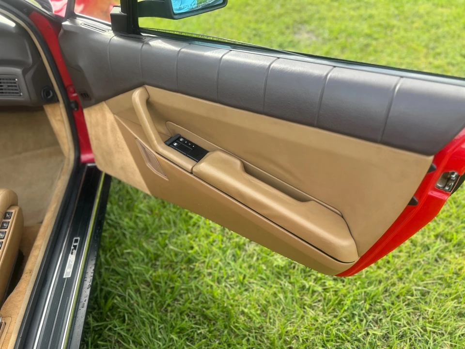 1988 Cadillac Allante - Image 16 of 21