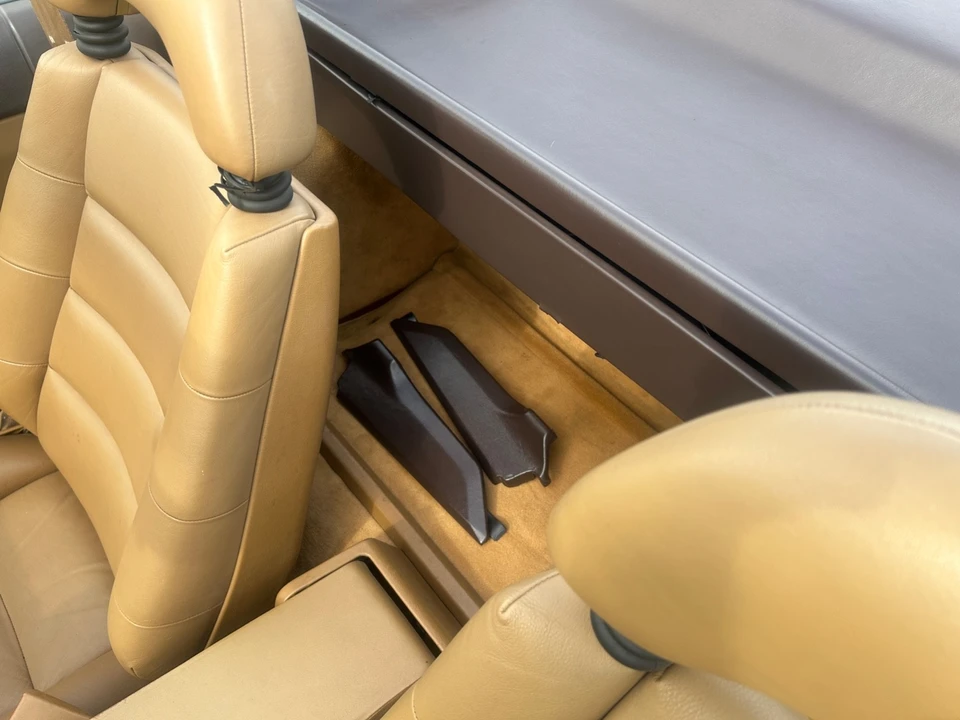 1988 Cadillac Allante - Image 13 of 21
