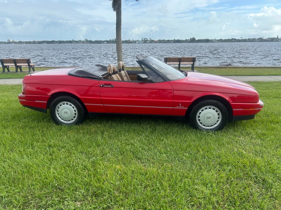 1988 Cadillac Allante - Image 5 of 21
