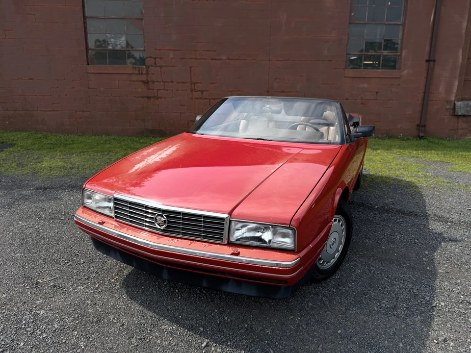 1988 Cadillac Allante - Image 4 of 31