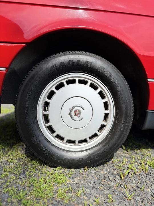 1988 Cadillac Allante - Image 26 of 31