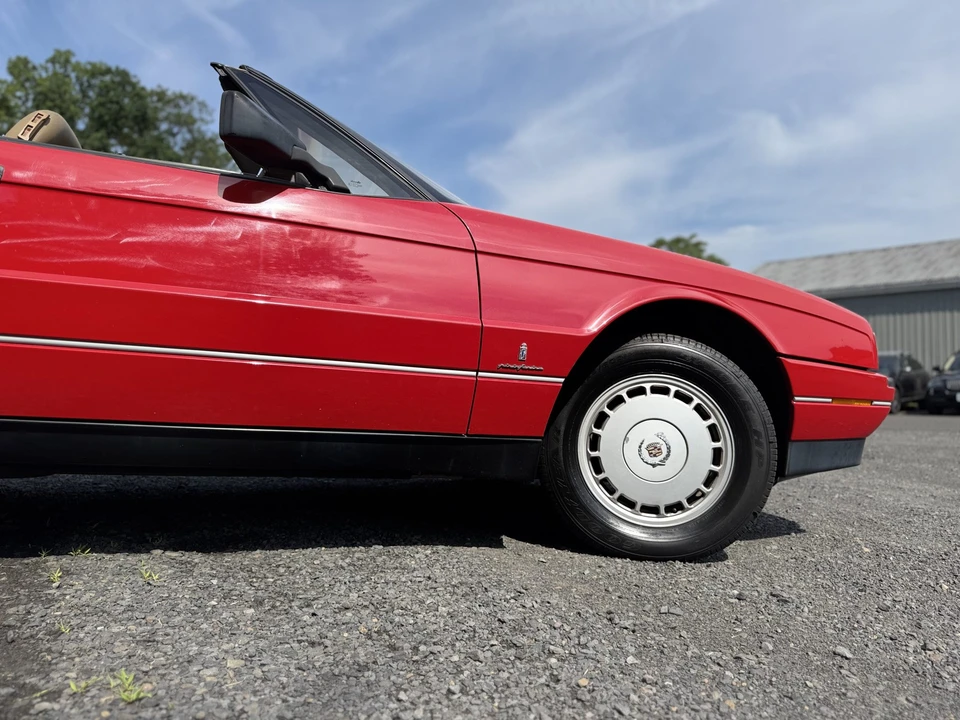 1988 Cadillac Allante - Image 17 of 31