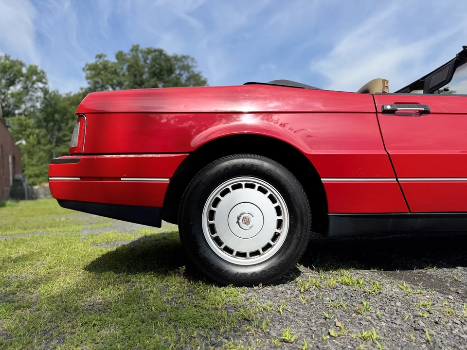 1988 Cadillac Allante - Image 19 of 31