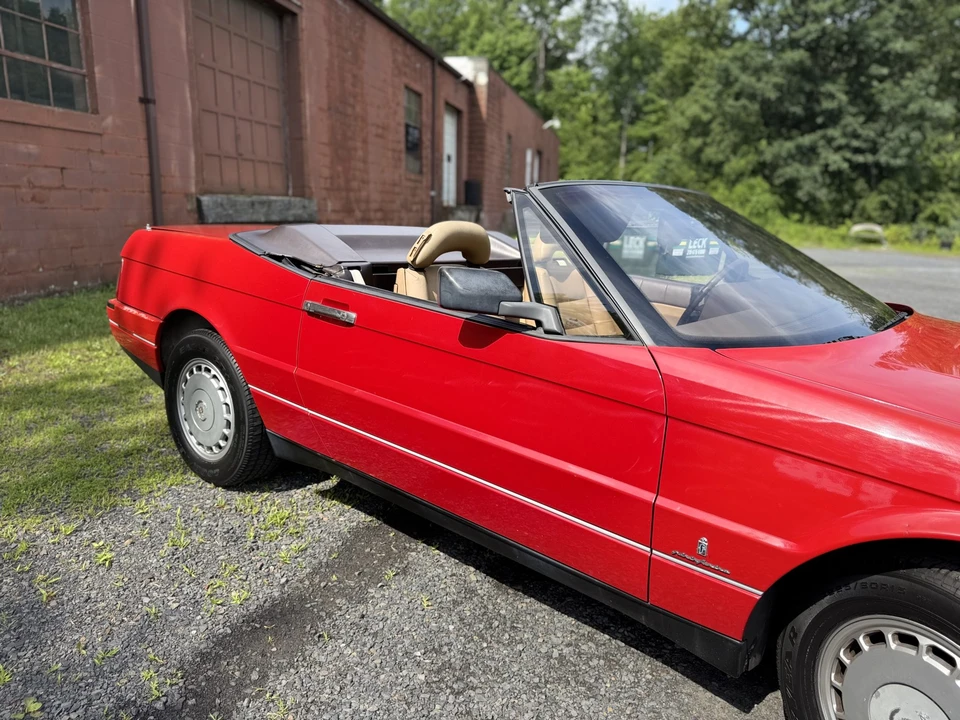 1988 Cadillac Allante - Image 18 of 31