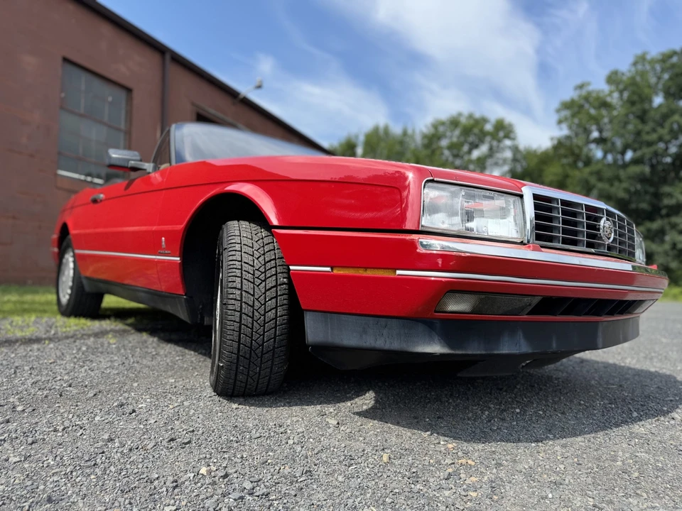 1988 Cadillac Allante - Image 12 of 31