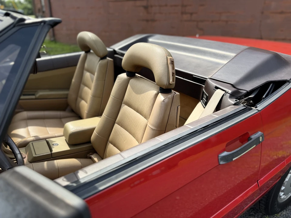 1988 Cadillac Allante - Image 31 of 31