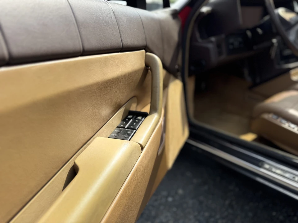 1988 Cadillac Allante - Image 28 of 31