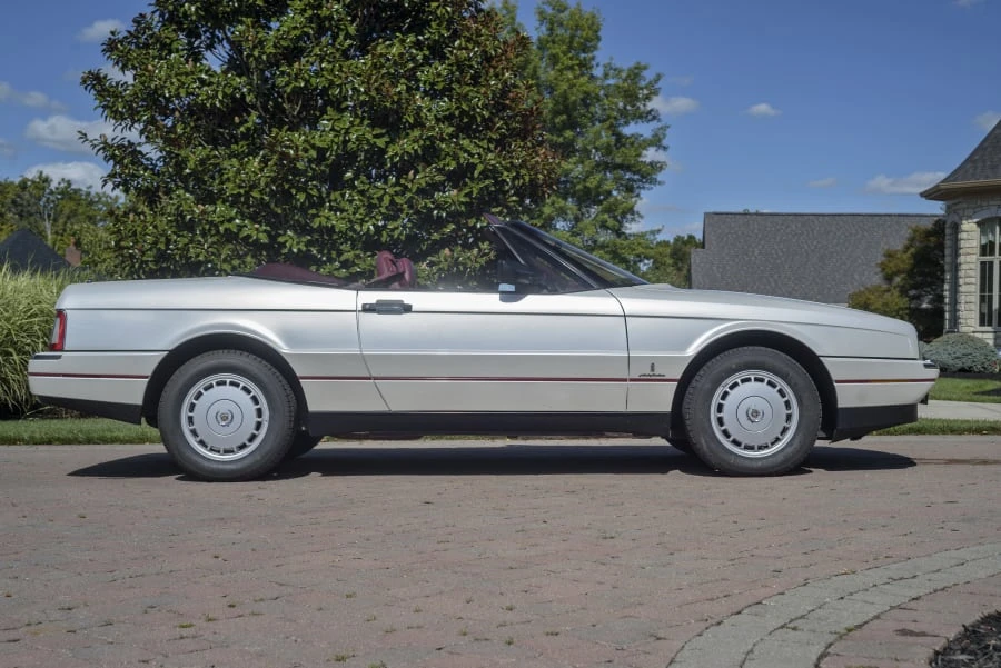 1988 Cadillac Allante - Image 13 of 31
