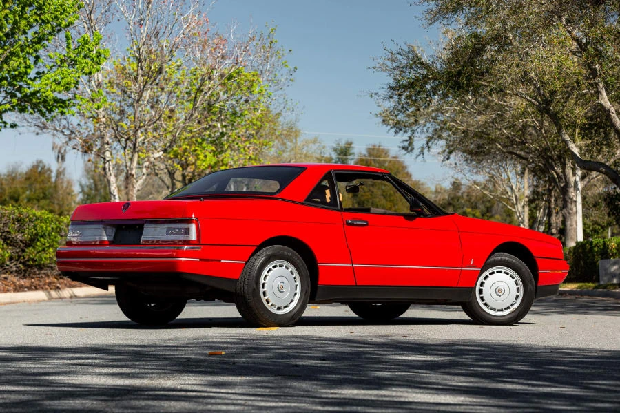 1988 Cadillac Allante - Image 2 of 31