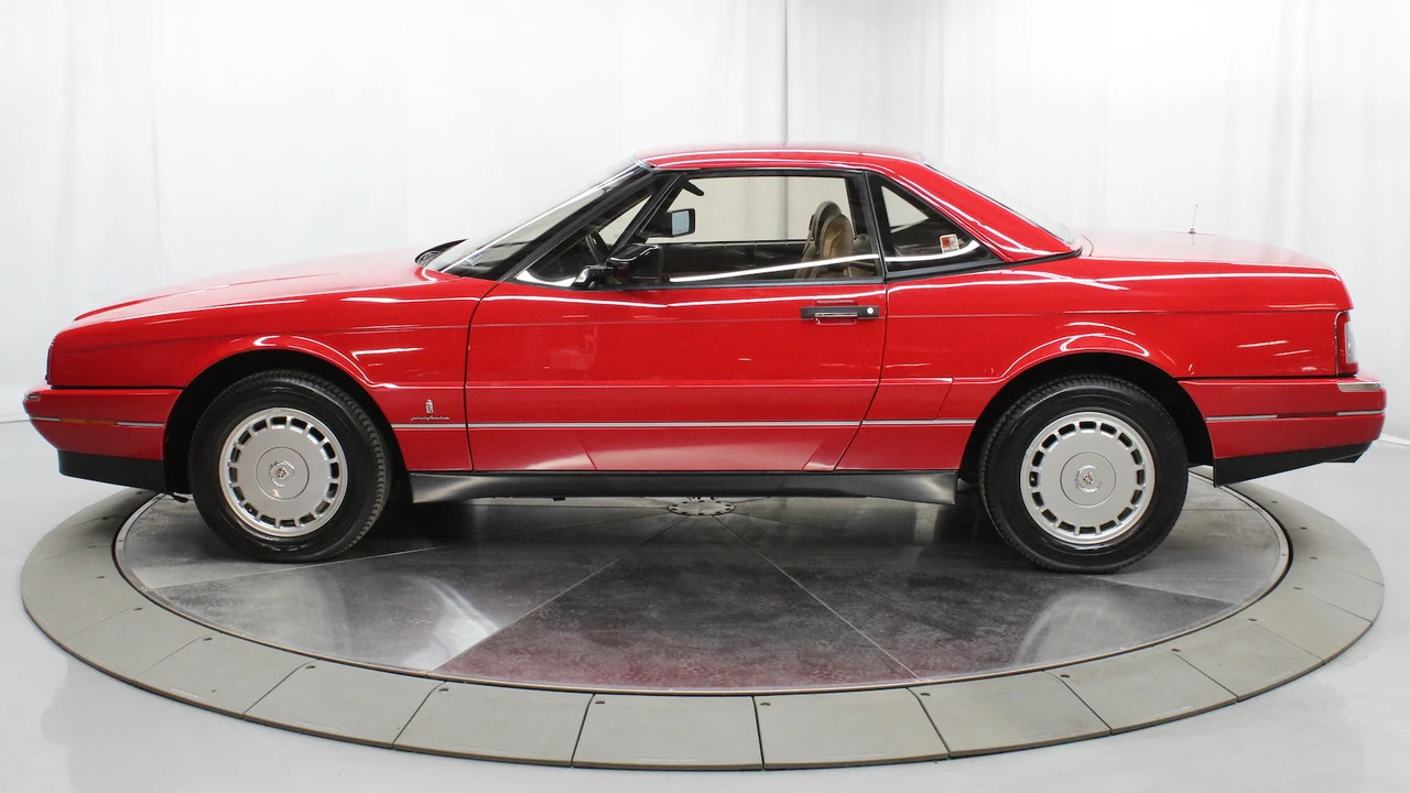 1988 Cadillac Allante - Image 2 of 31