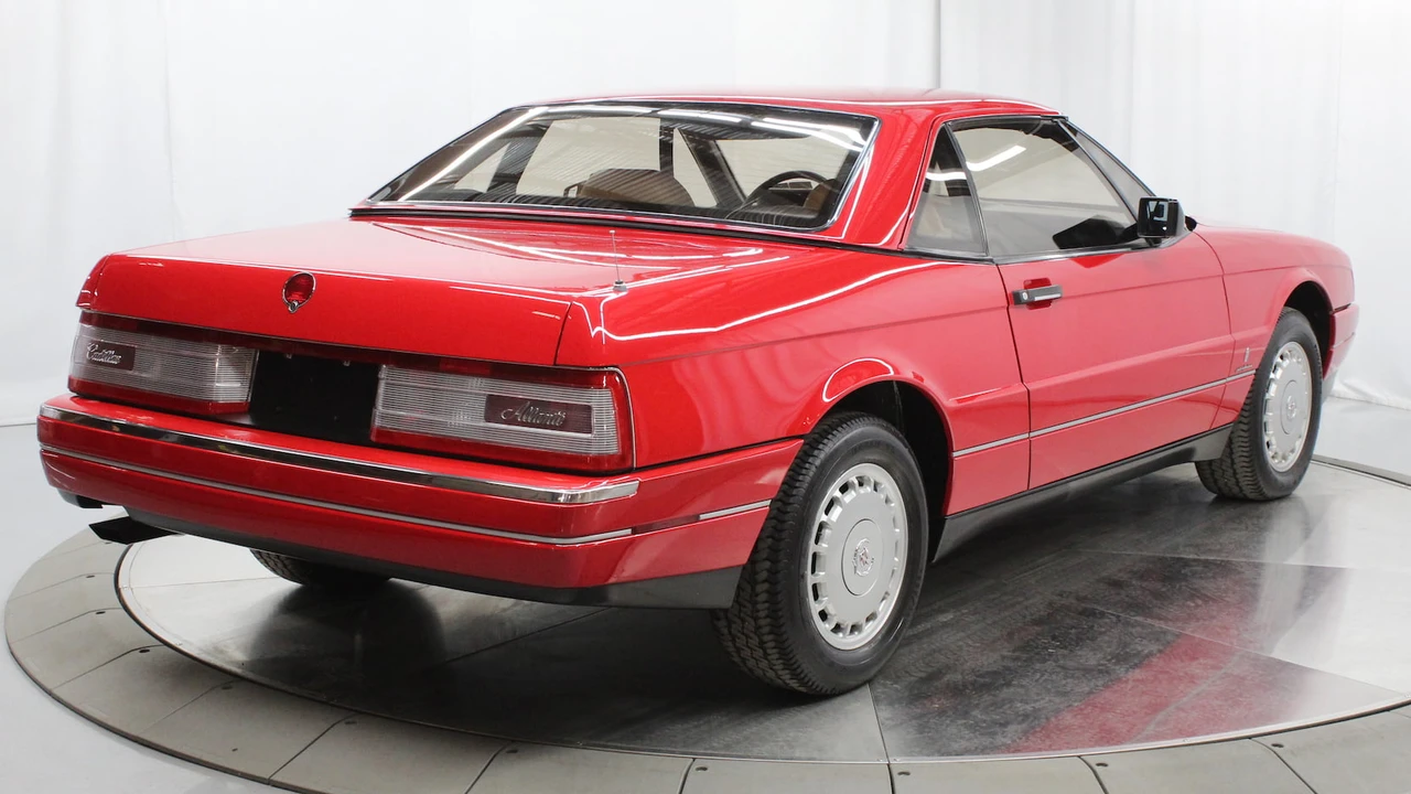 1988 Cadillac Allante - Image 3 of 31