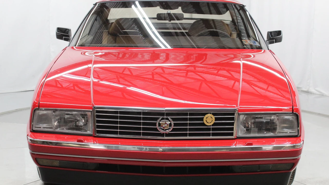 1988 Cadillac Allante - Image 28 of 31
