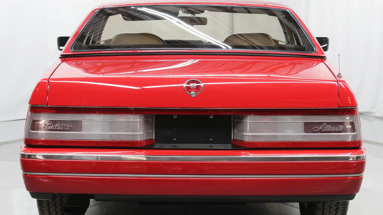 1988 Cadillac Allante - Image 29 of 31