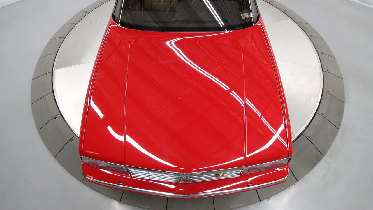 1988 Cadillac Allante - Image 30 of 31