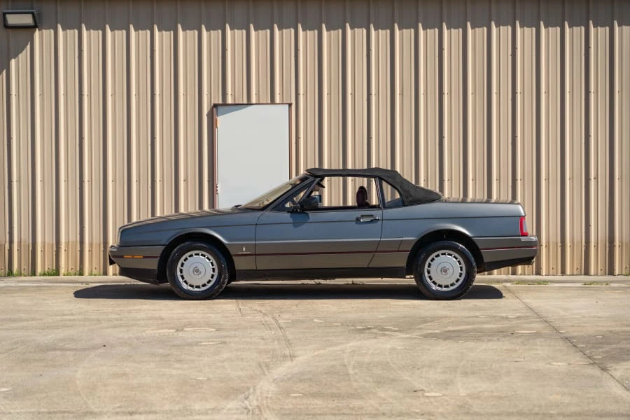 1988 Cadillac Allante - Image 10 of 20