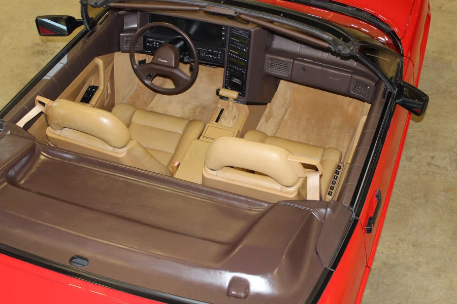 1988 Cadillac Allante - Image 6 of 12